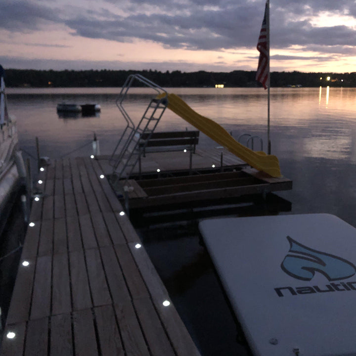 LED Dock &amp; Deck Pods - Solar Powered Light Dots