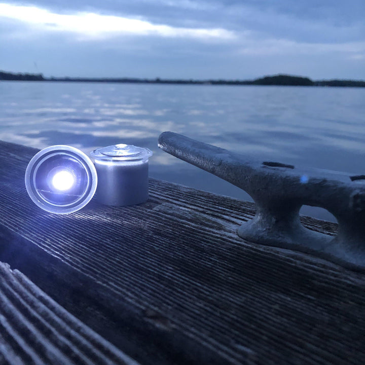 LED Dock &amp; Deck Pods - Solar Powered Light Dots