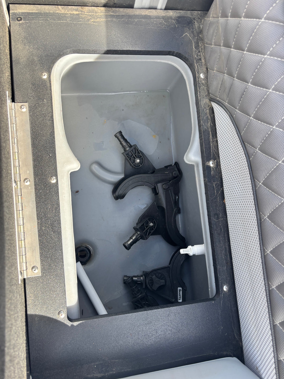 2024 Ranger Reata 220F