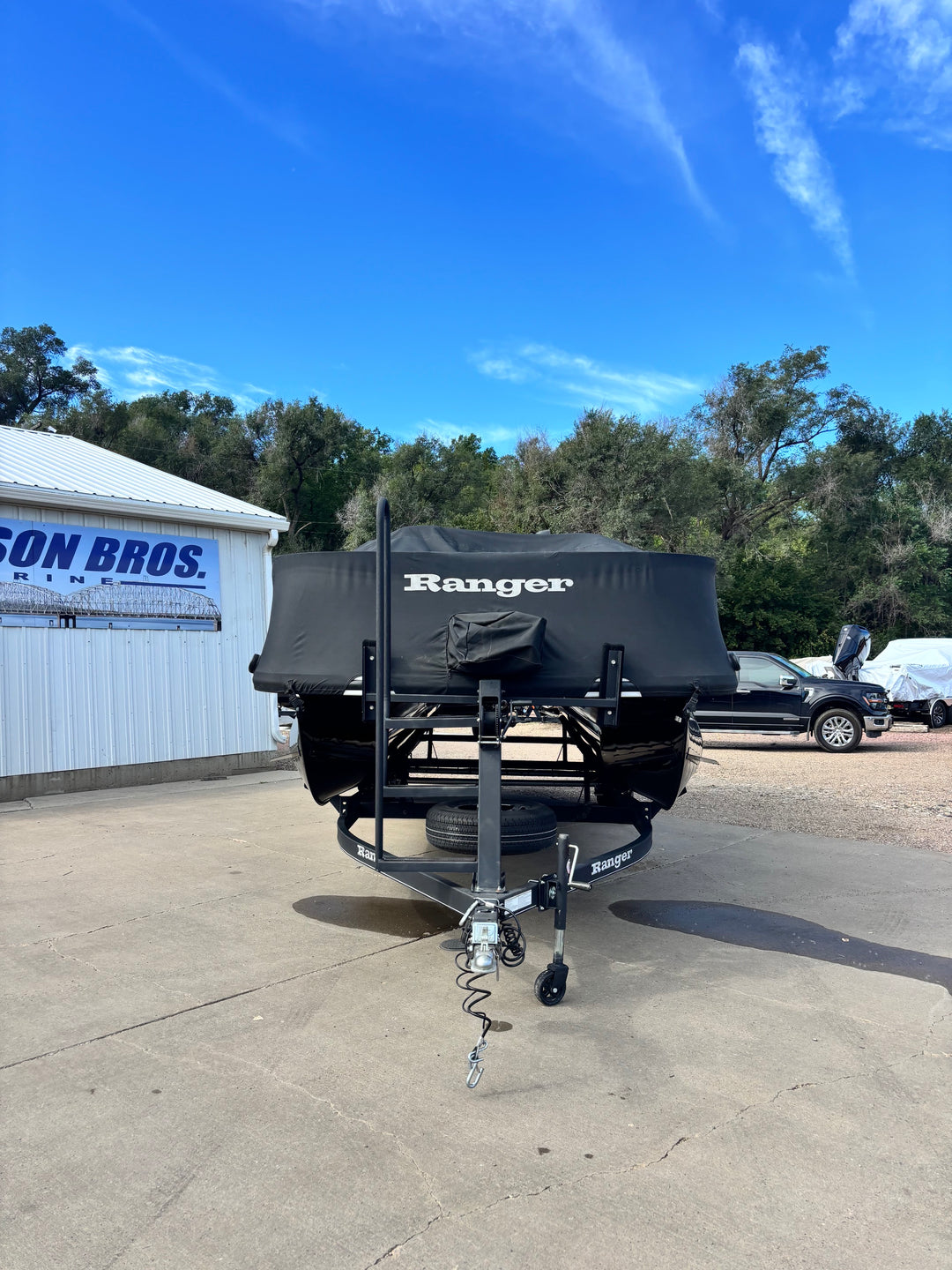 2024 Ranger Reata 220F