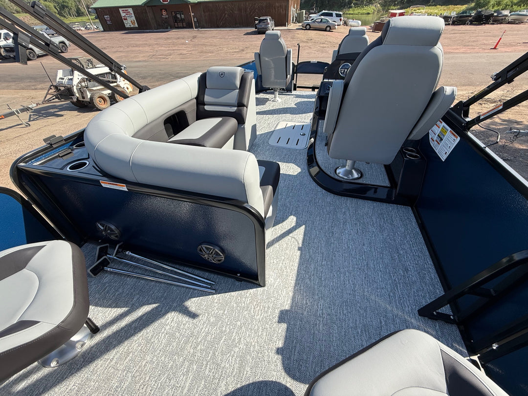 2026 Premier 230 Angler 4pt — photo 12