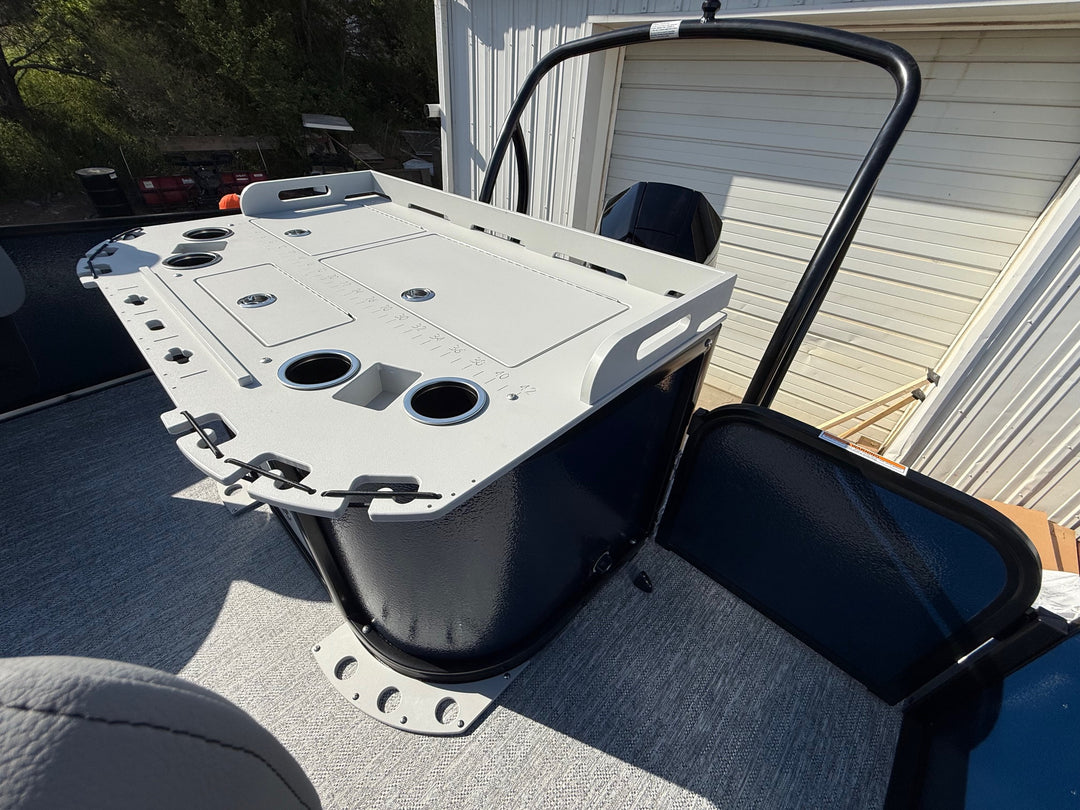 2026 Premier 230 Angler 4pt — photo 11