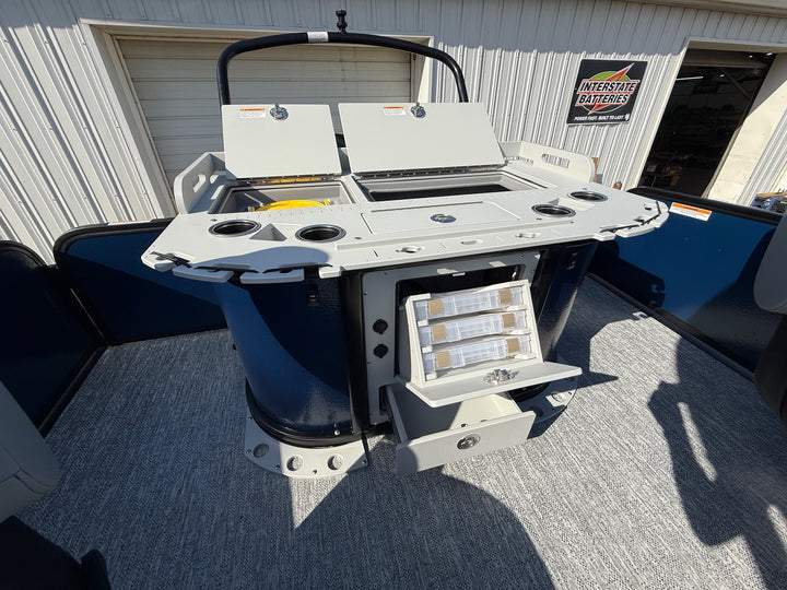 2026 Premier 230 Angler 4pt — photo 8