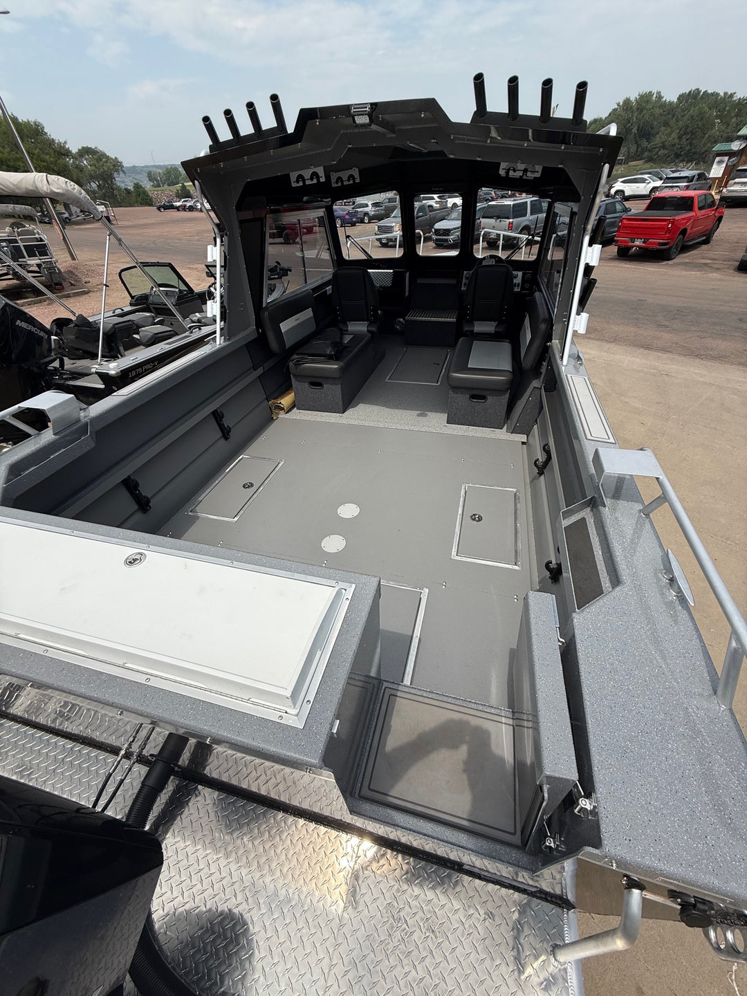 2027 Lund 240 HG PRO