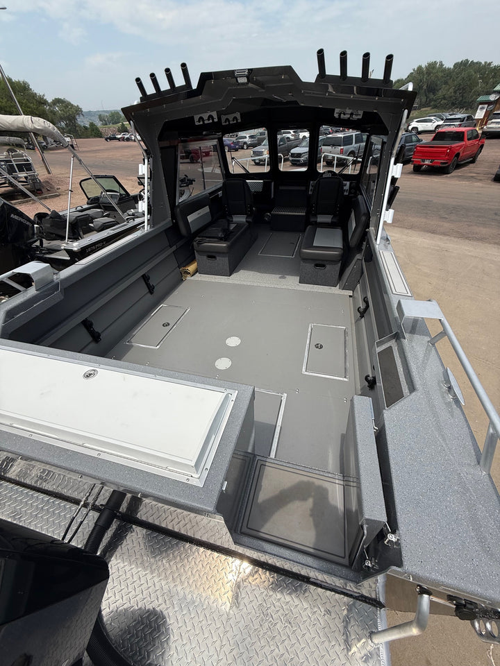 2027 Lund 240 HG PRO