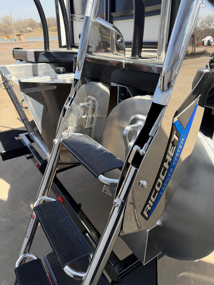 2027 Premier 230 Sunsation RF PTX — photo 2