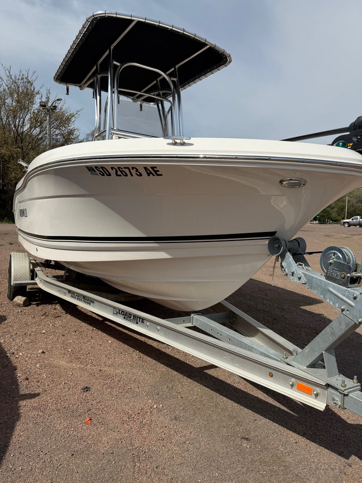 2018 Robalo R180 — photo 3