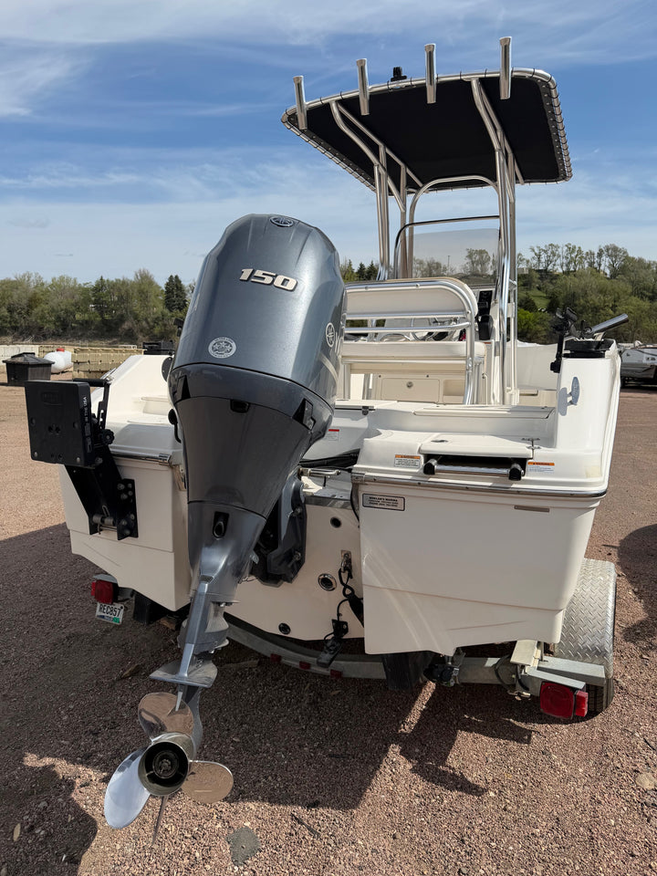 2018 Robalo R180 — photo 7