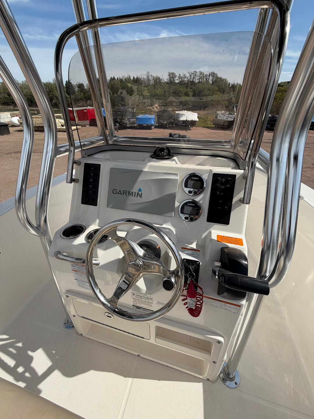 2018 Robalo R180 — photo 14