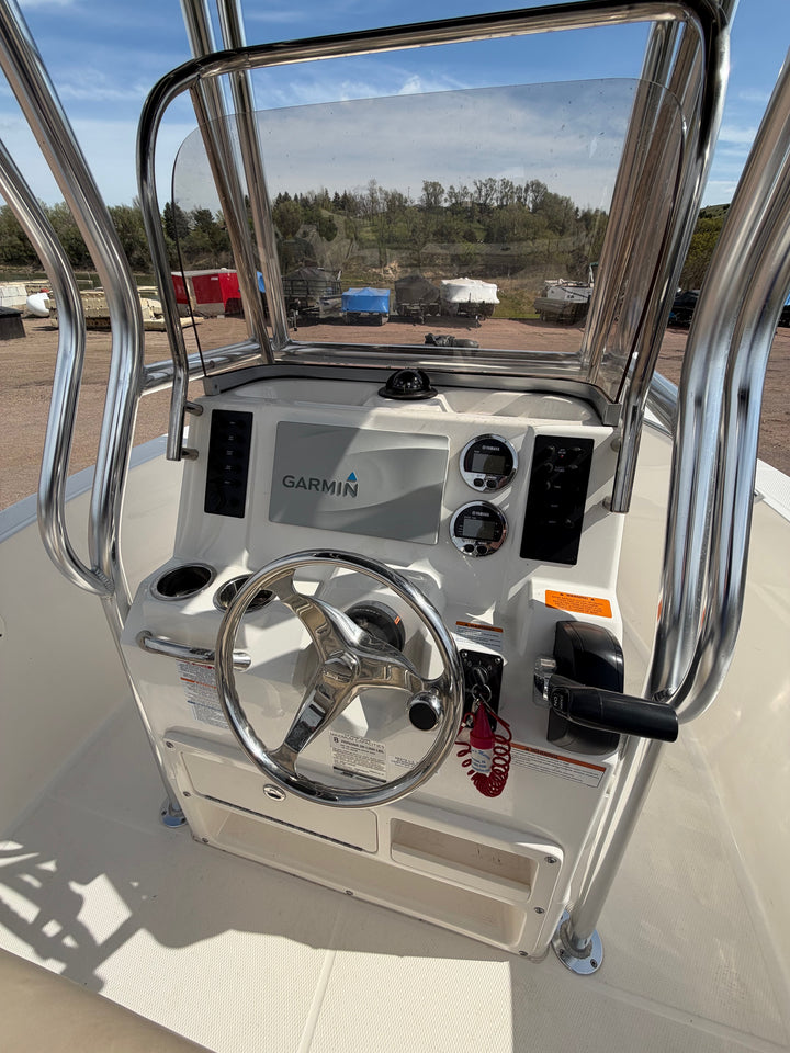 2018 Robalo R180 — photo 14