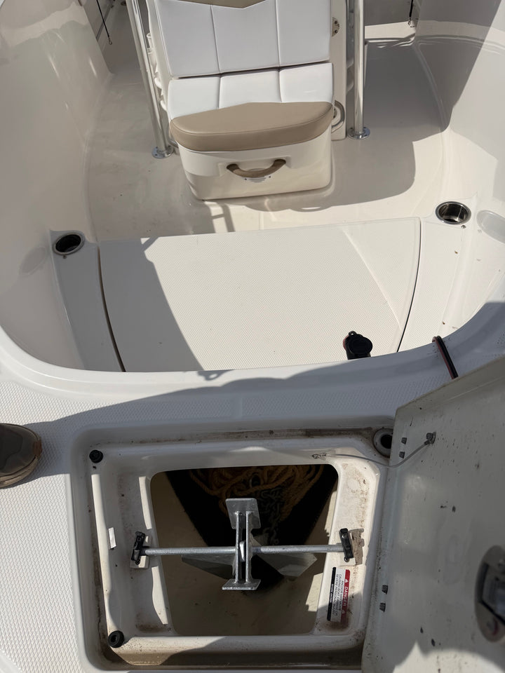 2018 Robalo R180 — photo 13