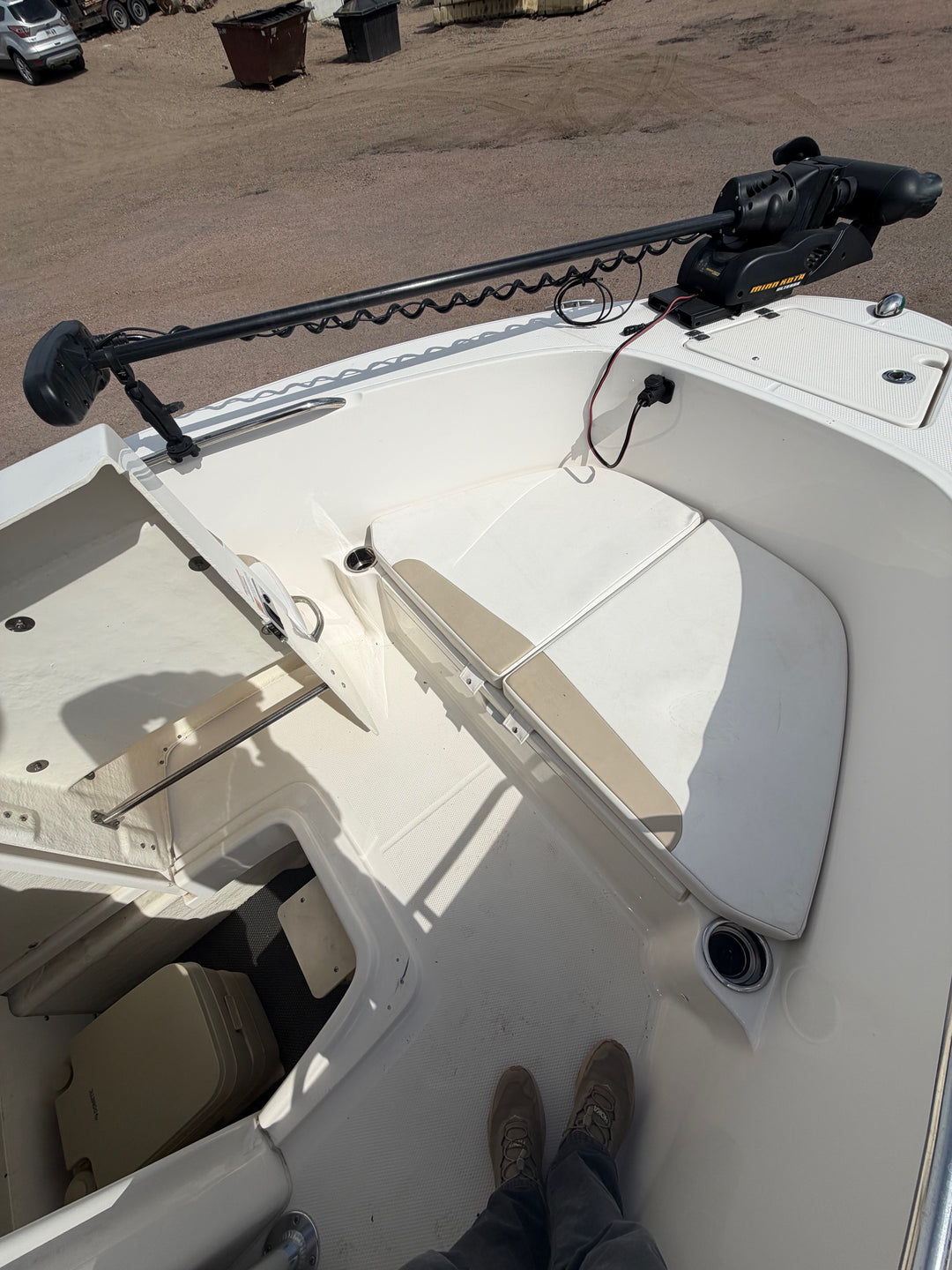 2018 Robalo R180 — photo 8