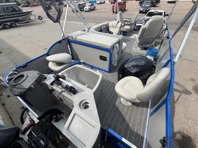 2022 Premier 240 Gemini 2pt Fish — photo 9