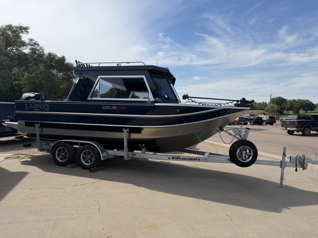 2027 Lund 220HG PRO DEMO