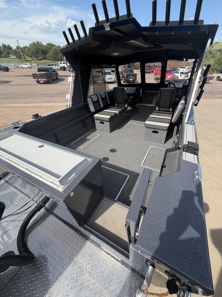 2027 Lund 220HG PRO DEMO — photo 8
