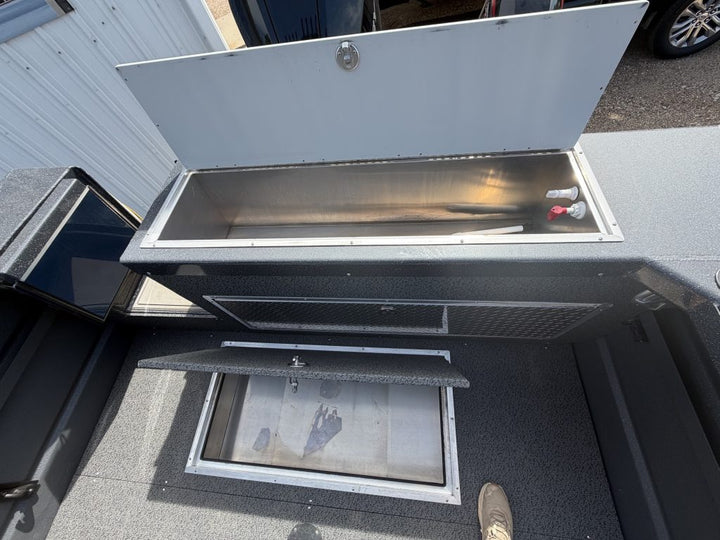 2027 Lund 220HG PRO DEMO — photo 9
