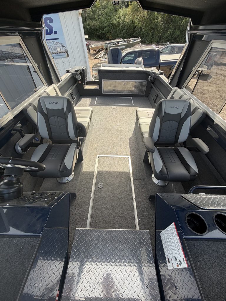 2027 Lund 220HG PRO DEMO — photo 18