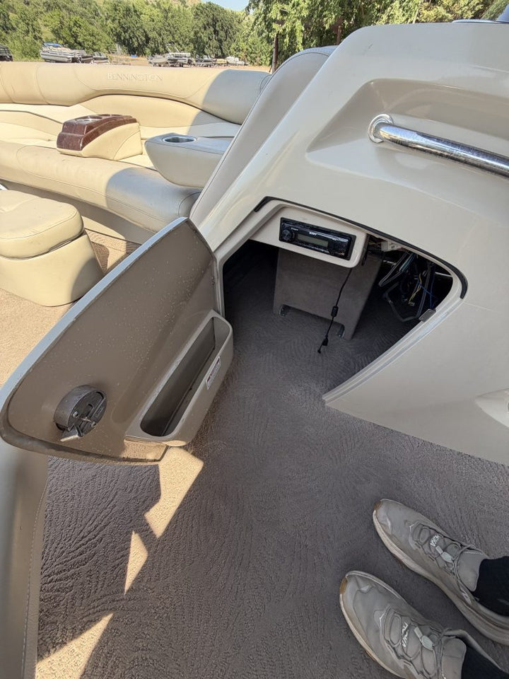 2011 Bennington 2275RL — photo 13