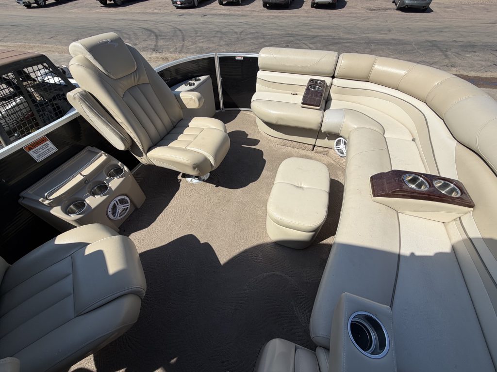 2011 Bennington 2275RL — photo 14