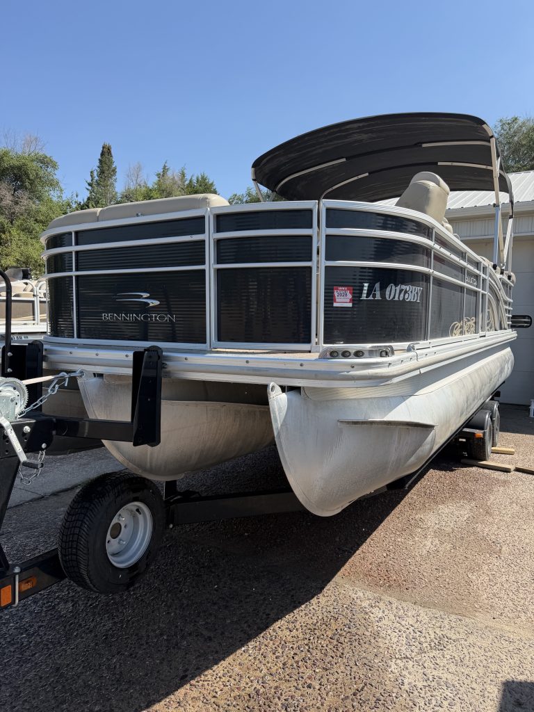 2011 Bennington 2275RL — photo 21