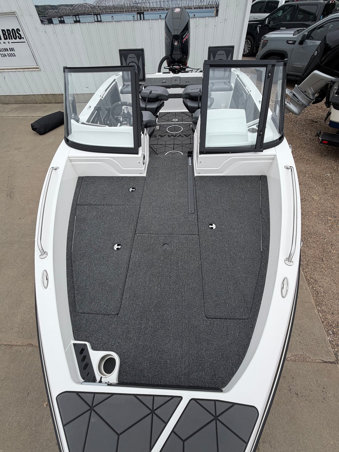 2027 Caymas DV19 Sport