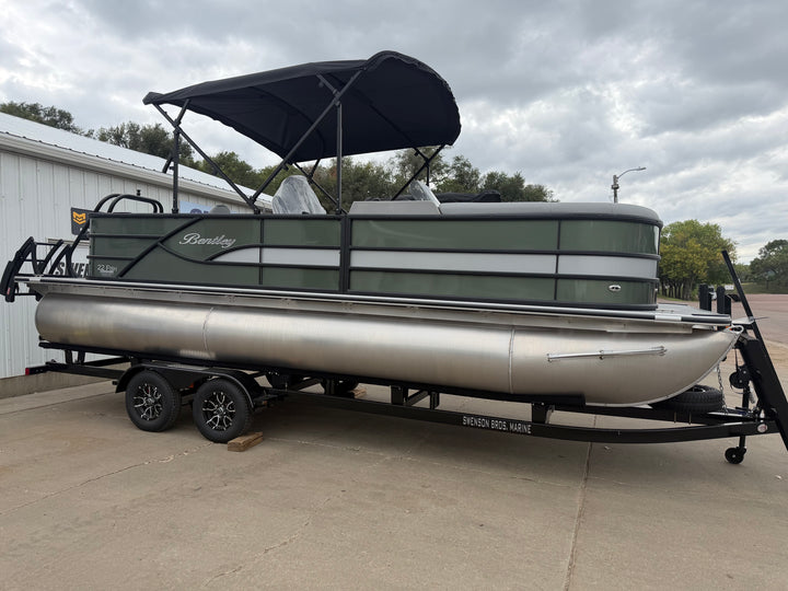 2027 Bentley 223 Fish N Cruise