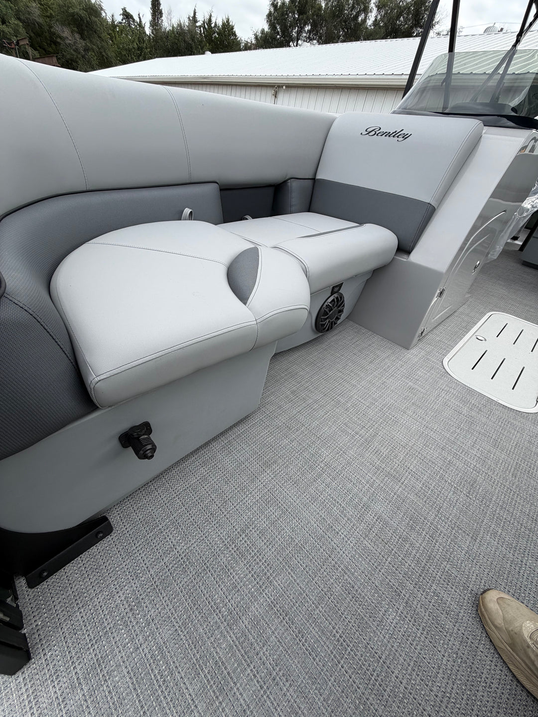 2027 Bentley 223 Fish N Cruise
