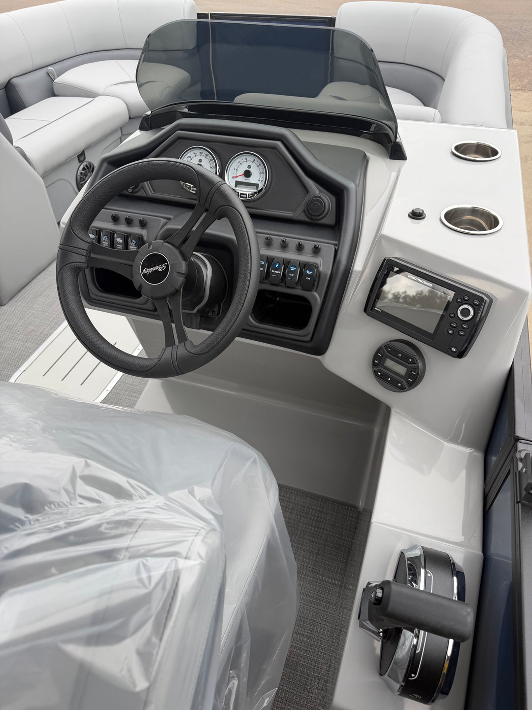 2027 Bentley 223 Legacy Navigator
