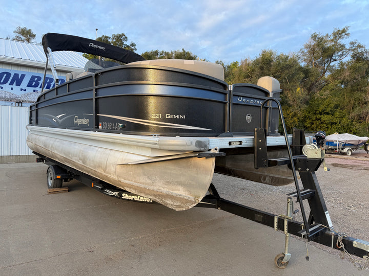 2013 Premier 221 Gemini