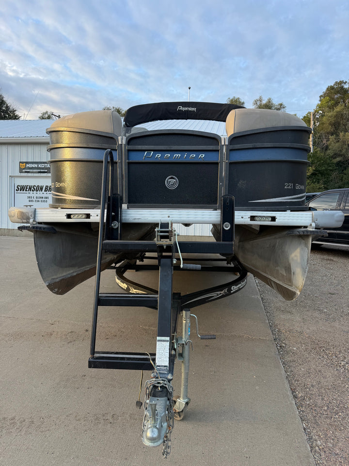 2013 Premier 221 Gemini
