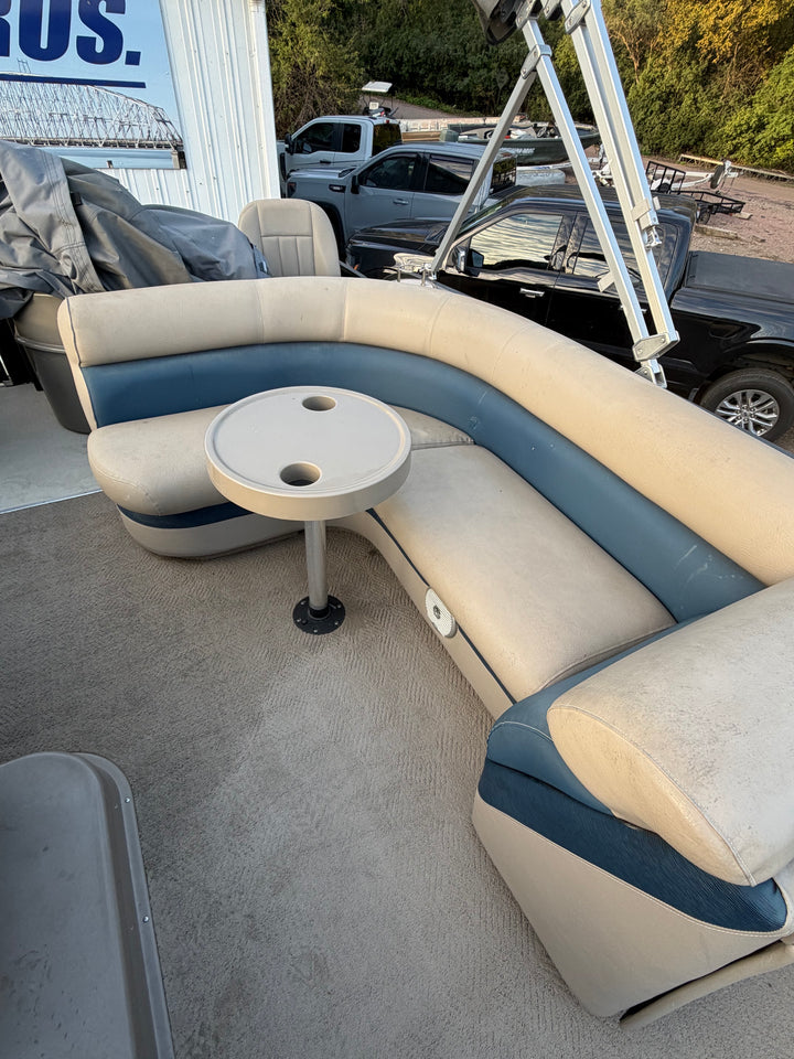 2013 Premier 221 Gemini