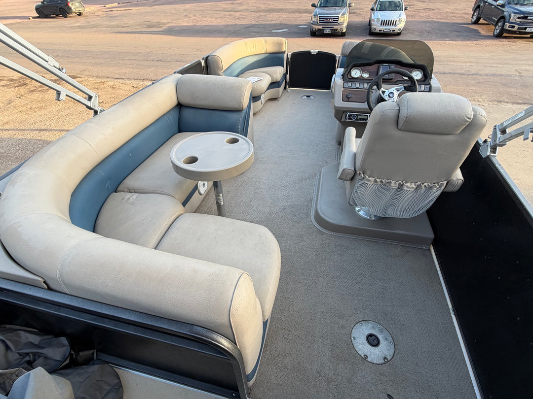 2013 Premier 221 Gemini