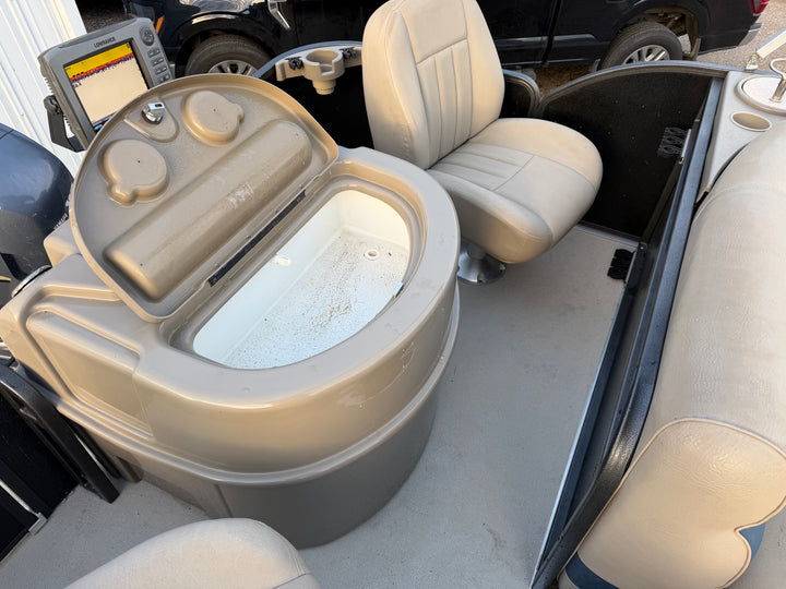 2013 Premier 221 Gemini