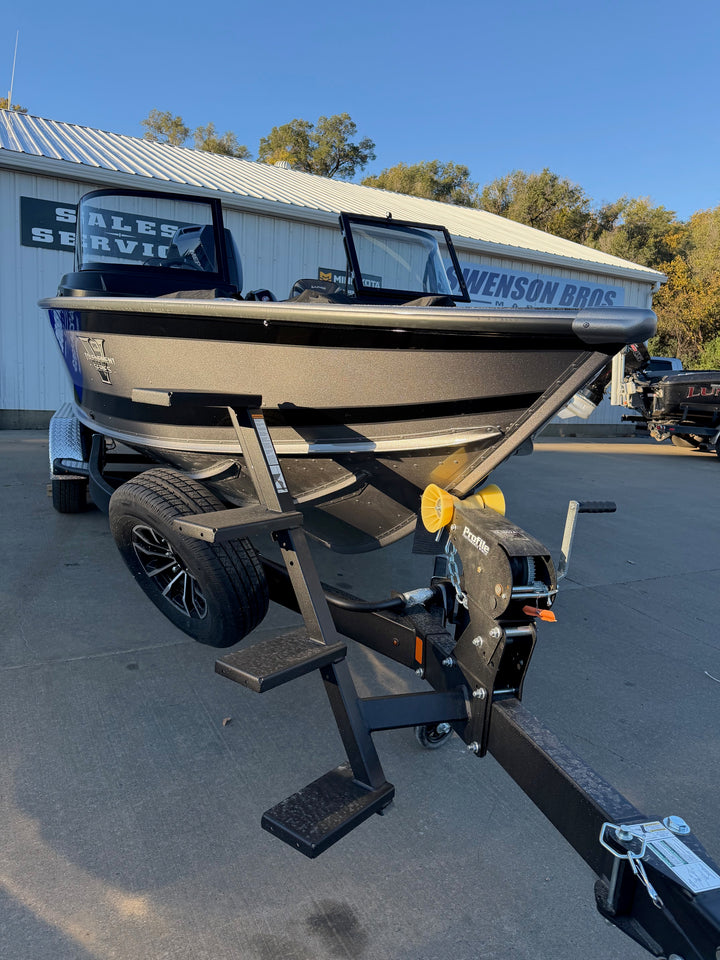 2027 Lund 2175 ProV DEMO DISCOUNTED