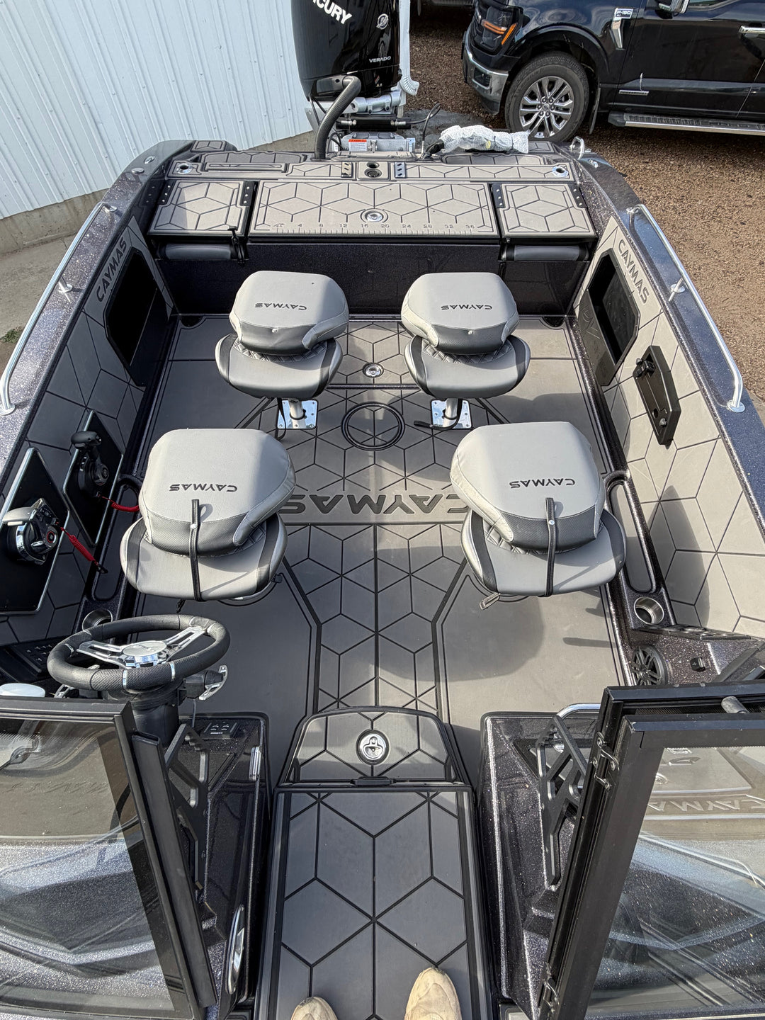 2027 Caymas DV20