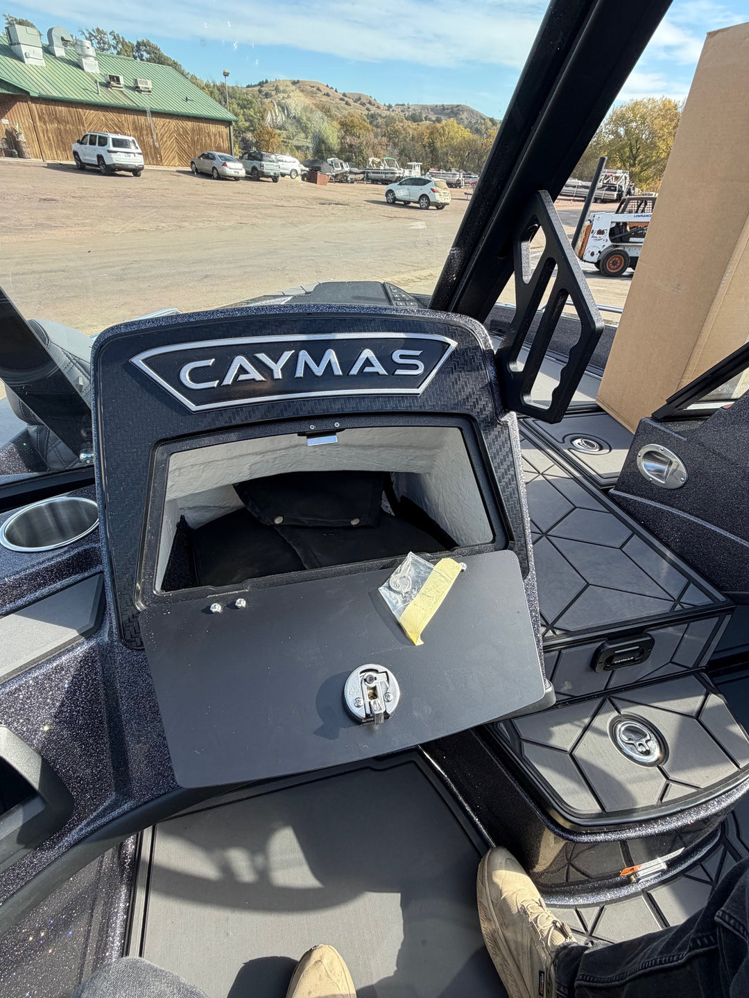 2027 Caymas DV20